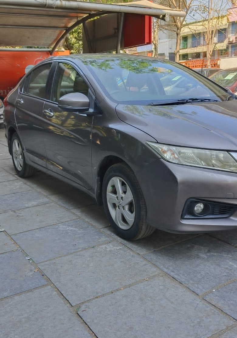 Honda City(2011-2014) 1.5 V Mt